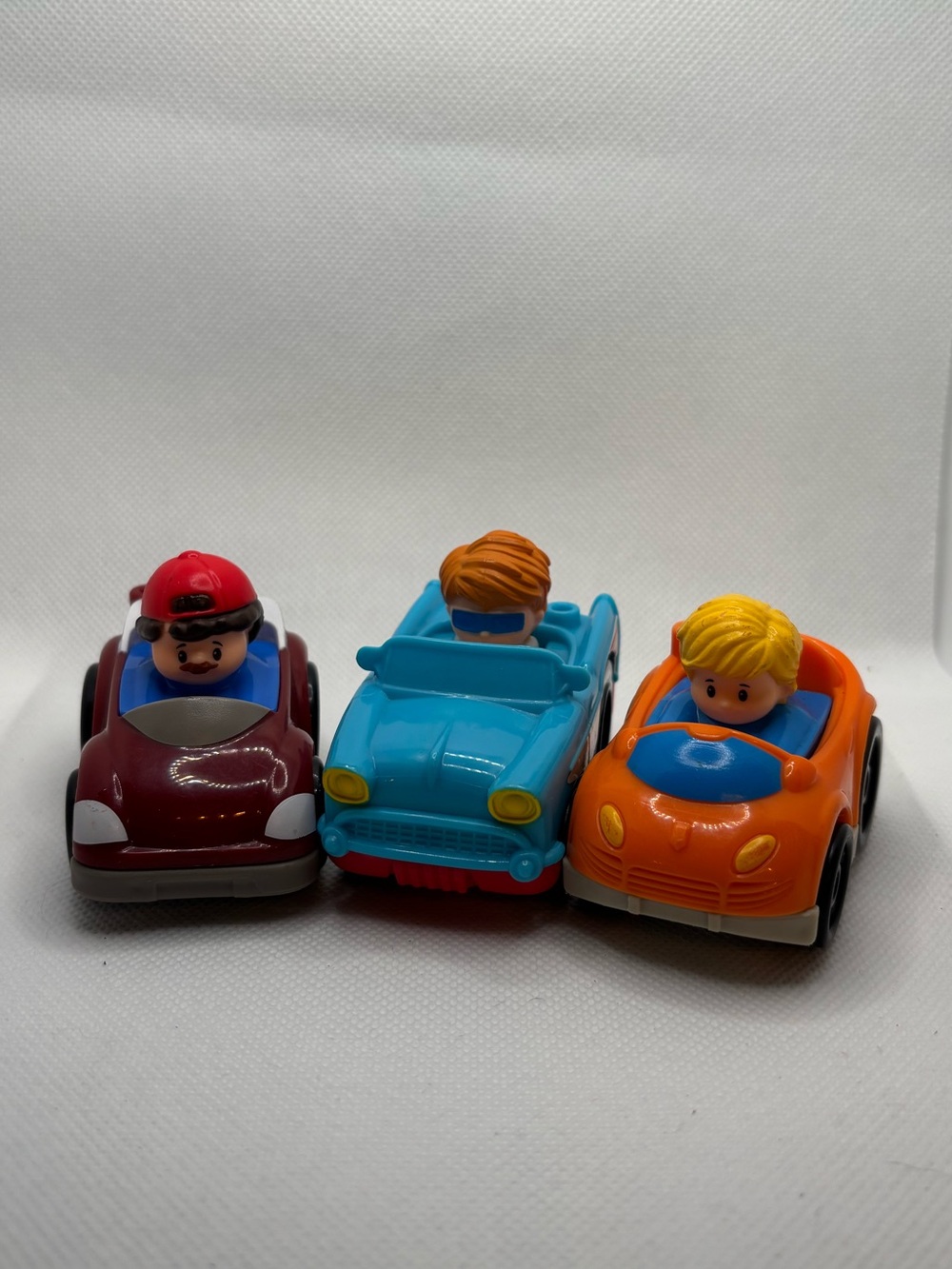 2/15$ 🦊 Fisher Price Little People Wheelie Lot Of 3 - Mechanic, Race Car, Orange